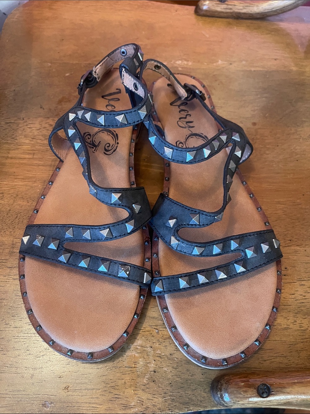 Womens Very G Black Studded Leather T-Strap Sandals